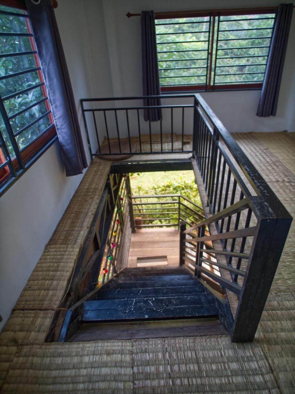 סן מונורום Manel Guesthouse And Restaurant מראה חיצוני תמונה