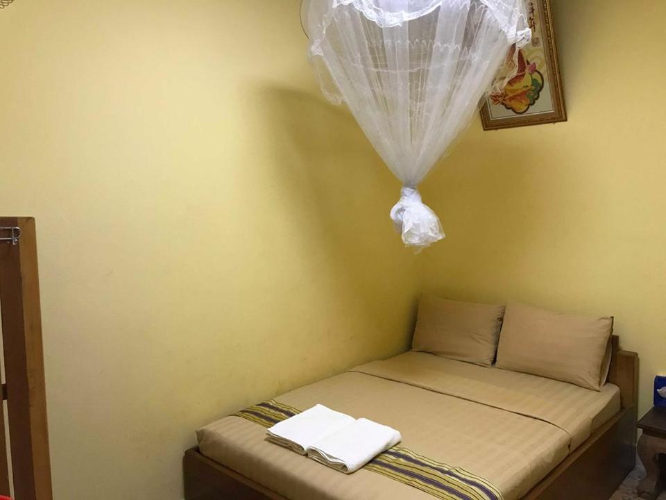 סן מונורום Manel Guesthouse And Restaurant מראה חיצוני תמונה